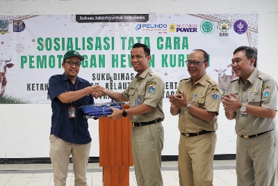 IPC Terminal Petikemas Berkolaborasi dengan Pemkot Jakut gelar Sosialisasi Cara Pemotongan Hewan Kurban