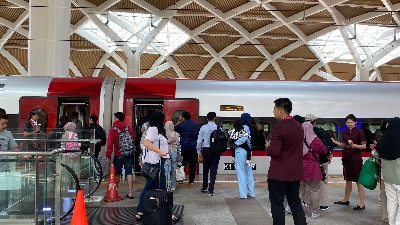 Puncak Long Weekend Idul Adha, Kereta Cepat Whoosh Layani lebih dari 21 Ribu Penumpang