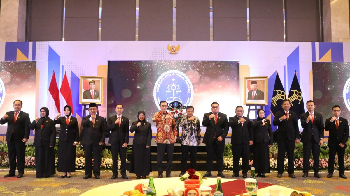 Menkumham Yasonna H. Laoly Membuka RAKORNIS Analis Hukum dan Kukuhkan Pengurus PERSAHI