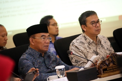 Menko PMK: Perlu Pendekatan Lokal Tangani Kemiskinan Ekstrem di Wilayah Timur