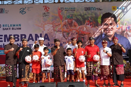 Relawan Bakti BUMN Implementasikan AKHLAK di HUT RI ke-79 untuk Indonesia Maju