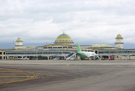 Jelang PON XXI, Bandara Sultan Iskandar Muda dan Bandara Kualanamu Dipercantik