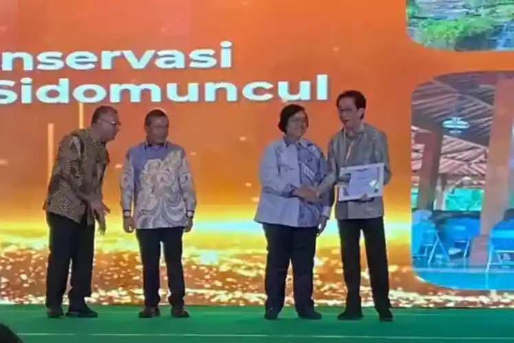 Jaga Kelestarian Lingkungan, Sido Muncul Raih Penghargaan Adi Niti 2024 dari KLHK