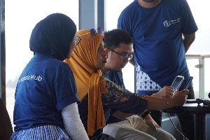 NeutraDC Gelar Pelatihan Pemanfaatan Teknologi AI bagi UKM Binaan Telkom Mandalika