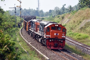 Triwulan III 2024, KAI Angkut lebih dari 50,98 Juta Ton Barang