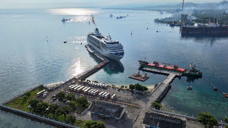 Rekor Baru di Pelabuhan Celukan Bawang, Tiga Kapal Pesiar Sandar pada April 2025