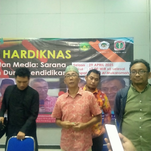 Peringati Hardiknas 2025, Masjid Al Mukarromah Gelar Diskusi Tegaskan Jangan Ada Rongrongan terhadap Dunia Pendidikan dan Sekolah