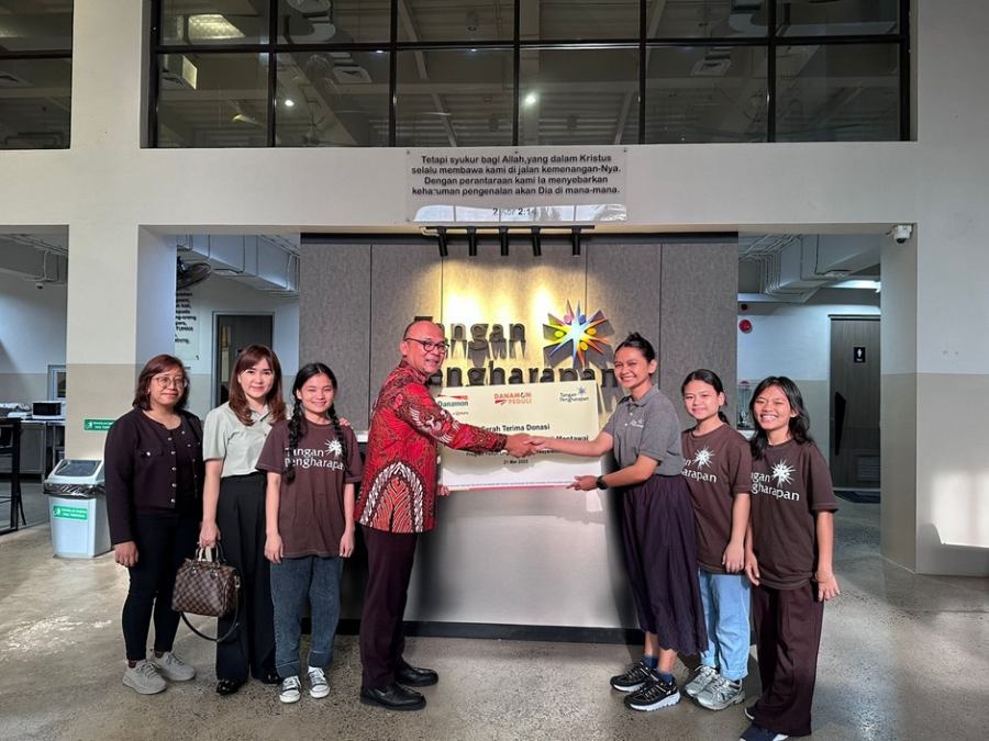 Dukung Pendidikan Inklusif, Danamon Peduli Hadirkan 13 Pojok Baca di Kepulauan Mentawai