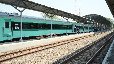 Perkuat Akses dan Gerak Ekonomi Masyarakat, KAI Siapkan KA Khusus Petani dan Pedagang