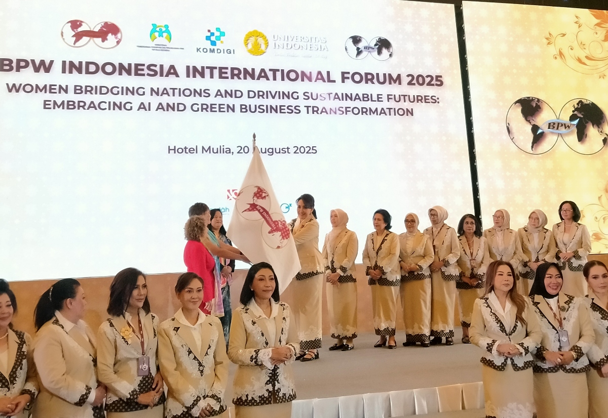 Resmi Jabat Presiden Business and Professional Women (BPW) Indonesia, Ini Program Dr. Ir. Giwo Rubianto Wiyogo, M.Pd