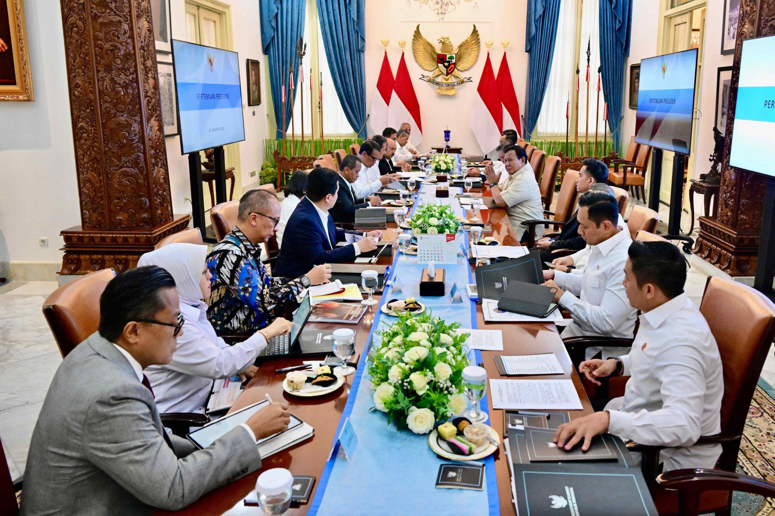 Menteri BUMN Erick Thohir Tegaskan Siap Dukung Penuh Program Listrik Desa dan Koperasi Desa Merah Putih