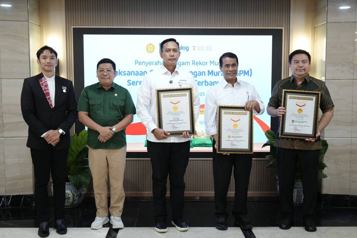Gelar Gerakan Pangan Murah (GPM) Serentak di Seluruh Indonesia sebanyak 4.337 Titik, BULOG Raih Rekor MURI