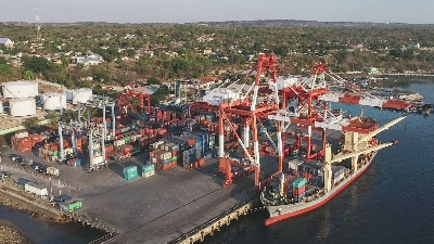 Hingga September 2025 Terminal Petikemas Kupang Catat Arus Peti Kemas mencapai 96.205 TEUs