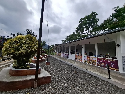 Dukung Ekonomi Lokal, Kios UMKM Hadir di Stasiun Cipeundeuy Garut