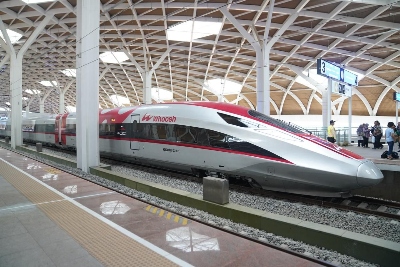 Jelang Nataru 2025/2026, Jumlah Penumpang Kereta Cepat Whoosh Meningkat