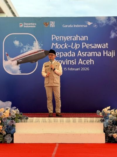 Wamenhaj Dahnil Anzar Simanjuntak Resmikan Pesawat Hibah Garuda Indonesia untuk Edukasi Manasik Jemaah Haji Aceh