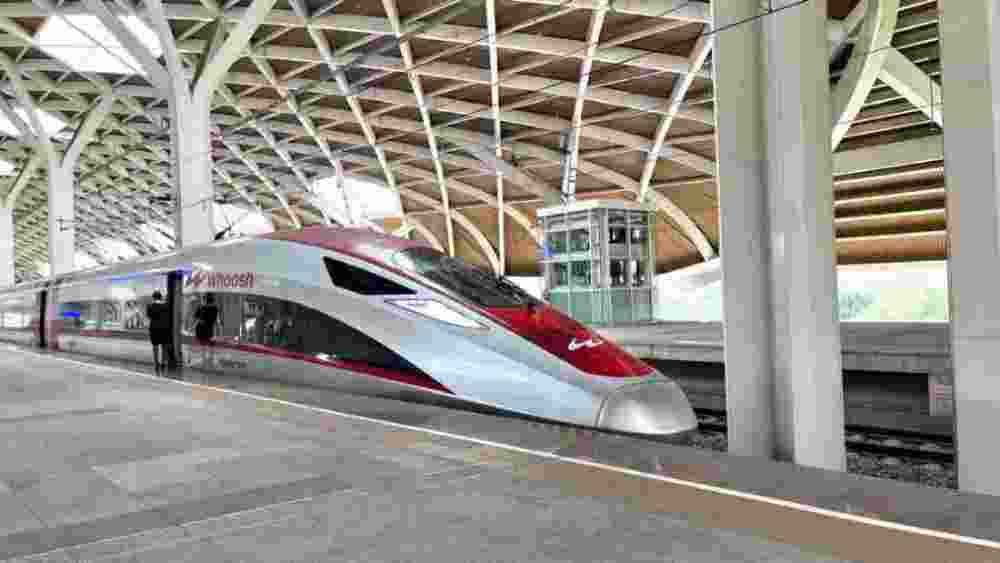 KCIC Hadirkan Promo Ramadan, Tarif Kereta Cepat Whoosh Flat Rp200.000 untuk Pembelian Minimum 5 Tiket Pulang- Pergi