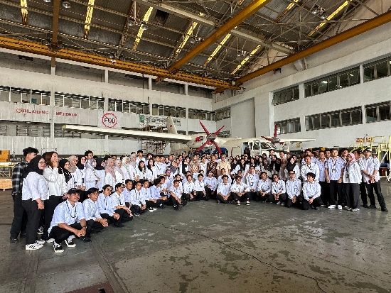 Menaker RI Tinjau Program Magang Nasional 2026 di PTDI