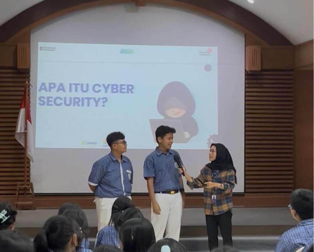 420 Siswa Ikuti Program CyberHeroes Telkom