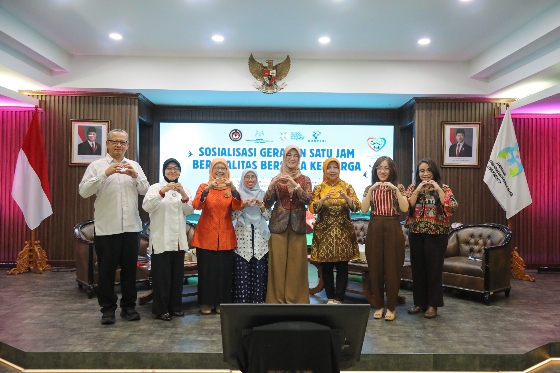 Perkuat Gerakan SatuJamKu untuk Kembalikan Peran Keluarga di Era Digital, Kemenko PMK Dorong Kolaborasi Lintas Sektor