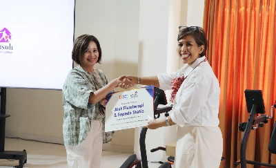 Bank Saqu Serahkan Bantuan Fasilitas Kesehatan berupa Alat Fisioterapi dan Sepeda Statis untuk Lansia di Yayasan Graha Bina Asuh