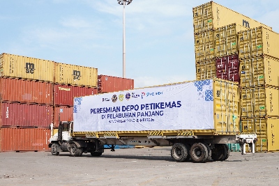 IPC TPK Perkuat Layanan Logistik melalui Pengoperasian Depo Petikemas di Pelabuhan Panjang