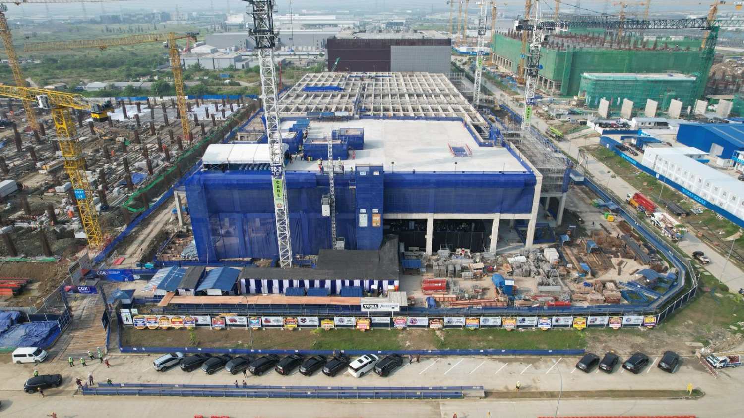 PLN Dukung Ekosistem Digital Nasional, Listriki Data Center Hingga 2×725 MVA untuk Digital Edge Indonesia
