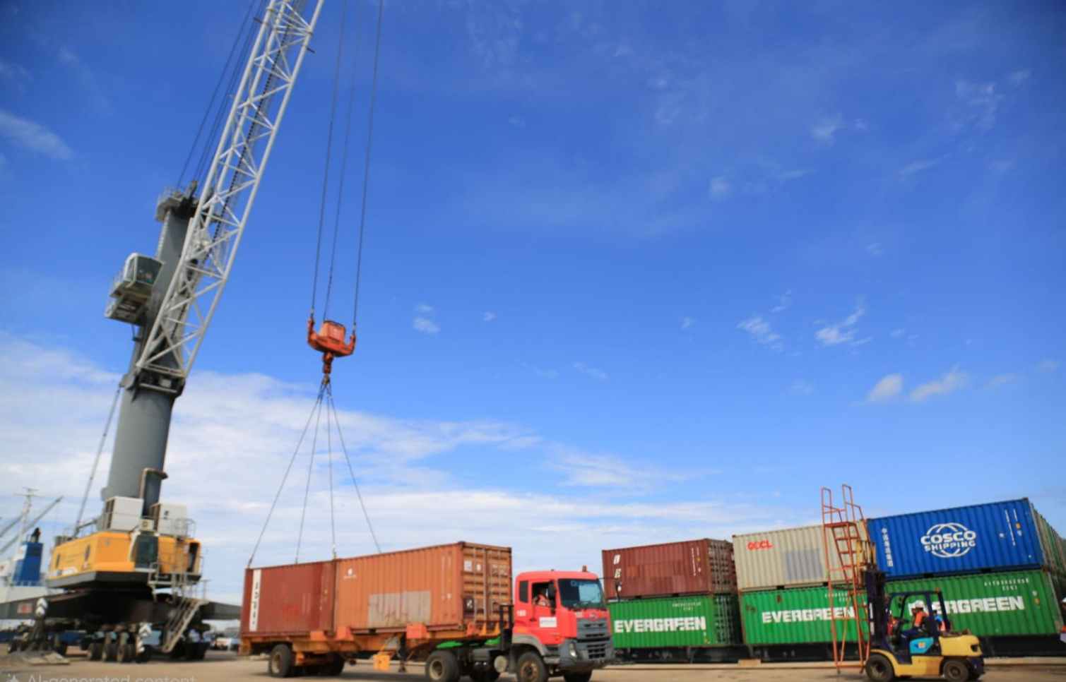 Terminal Kijing Resmi Melayani Kegiatan Petikemas Perdana di Kalimantan Barat