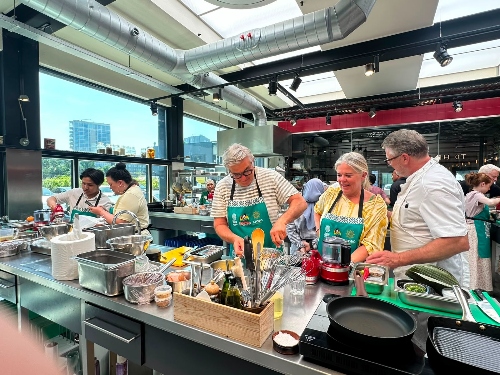 Promosi Produk Kuliner Indonesia, Pelaku Usaha di Belanda Antusias Ikuti Summer Cooking Experience