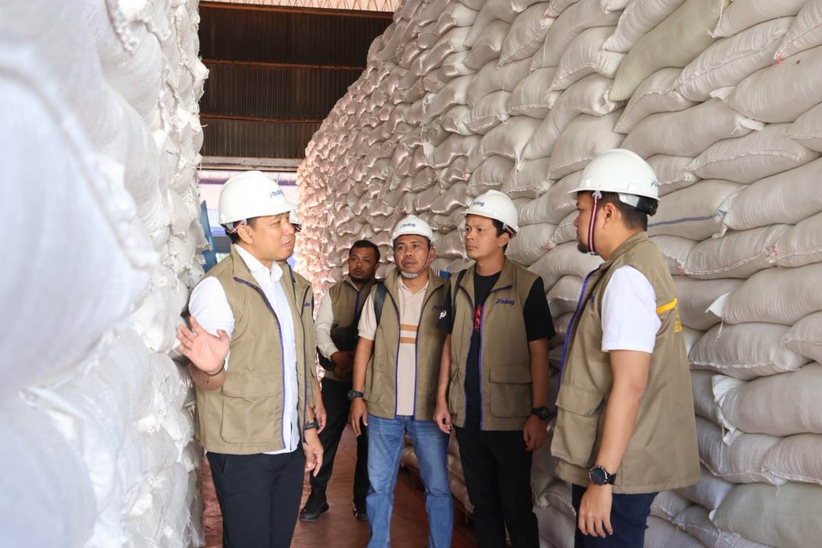Stok Beras Berlimpah, Perum BULOG Perkuat Gerakan Pangan Murah di Alor