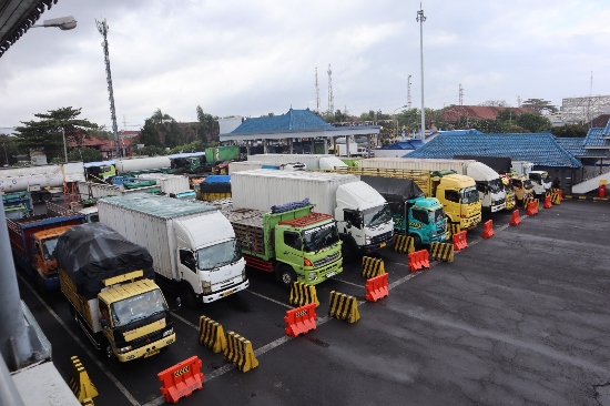 ASDP Terus Mengoptimalkan Layanan Penyeberangan Ketapang–Gilimanuk seiring Meningkatnya Arus Truk Logistik