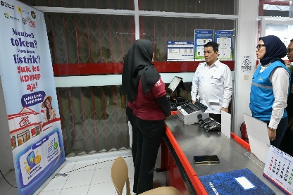 Wamendes Tinjau Koperasi Desa/Kelurahan Merah Putih (KDKMP) di Klaten, PLN Dukung Penguatan Ekonomi Desa melalui Kemitraan Layanan Pembayaran Listrik